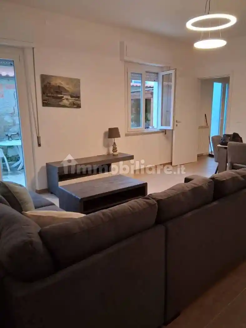 Appartamento in affitto a Carrara