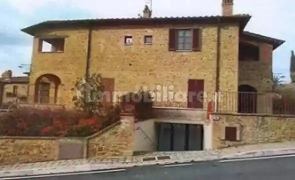 Appartamento in vendita a Pienza