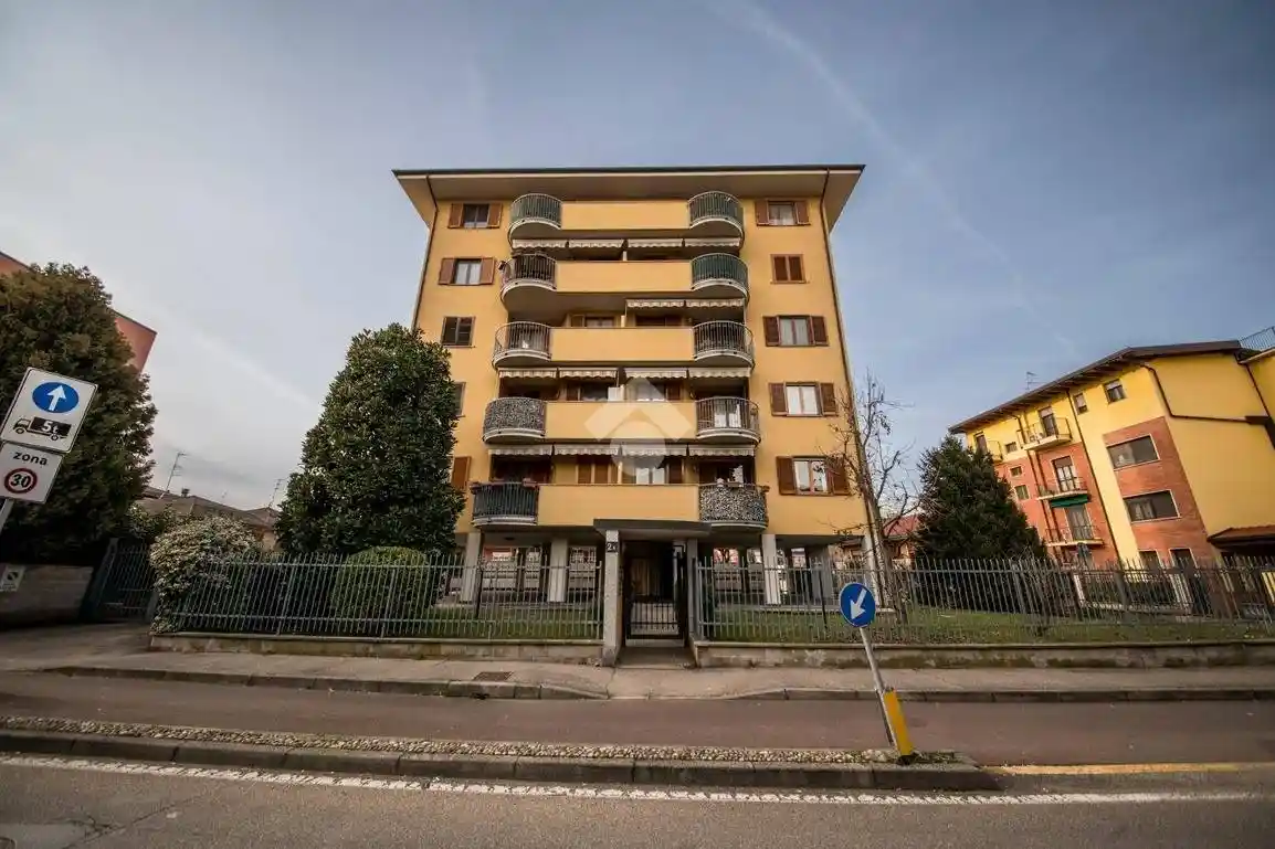 Appartamento in vendita a Cesano Boscone