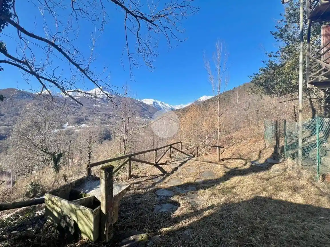 Casa indipendente in vendita a Viù