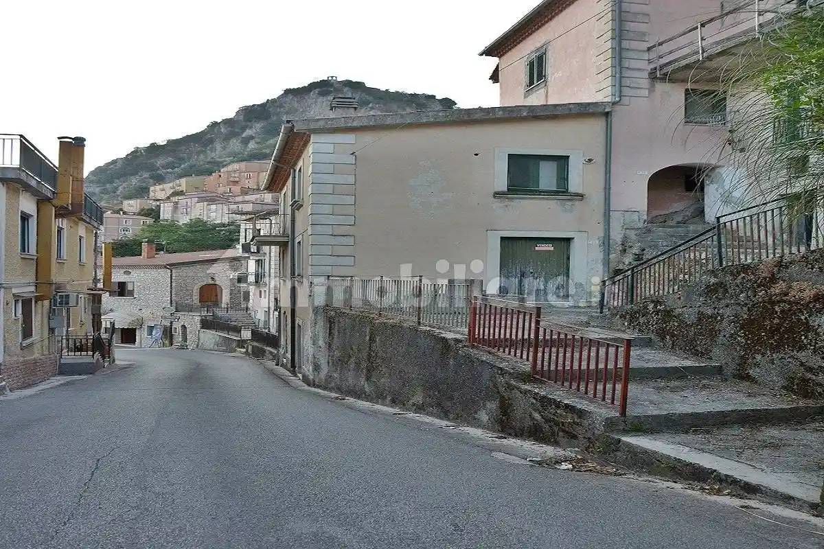 Rustico - Casale in vendita a Colliano