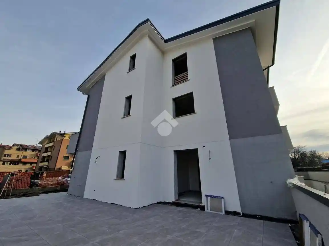 Appartamento in vendita a Limbiate