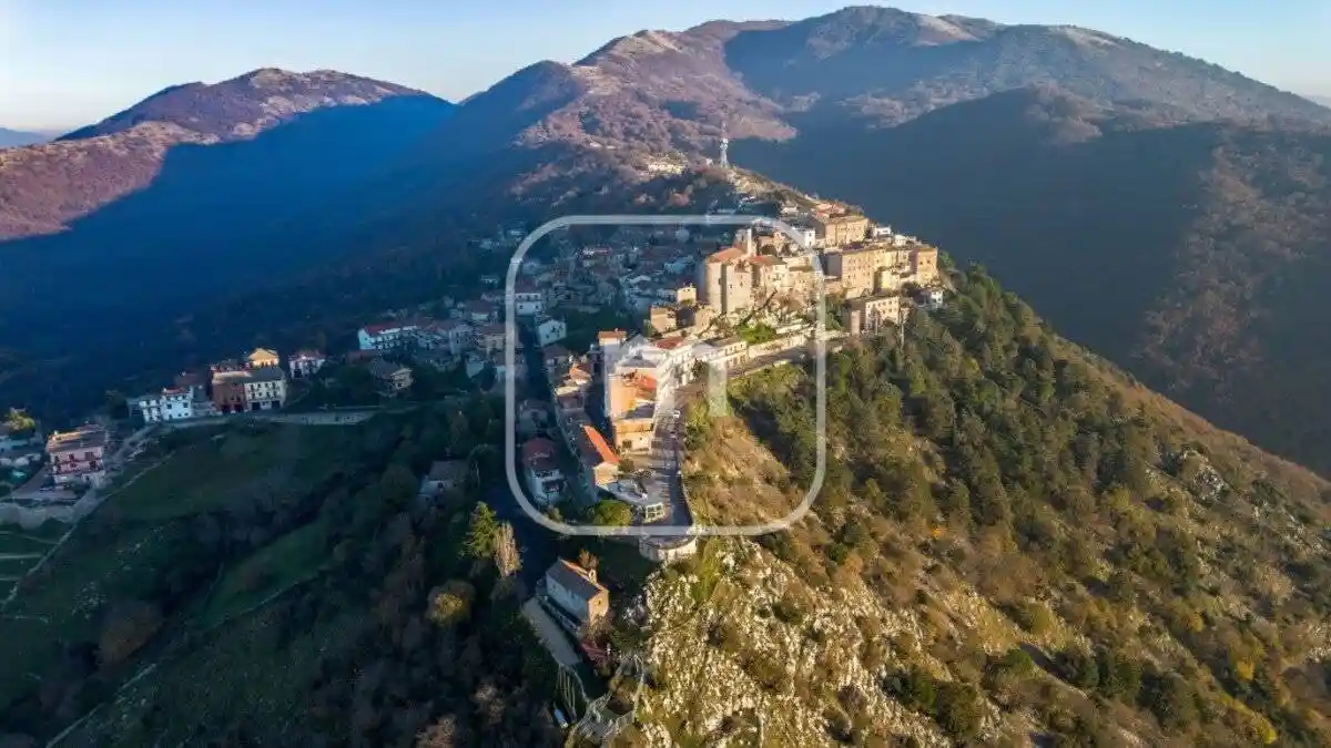 Villa in vendita a Rocca Massima