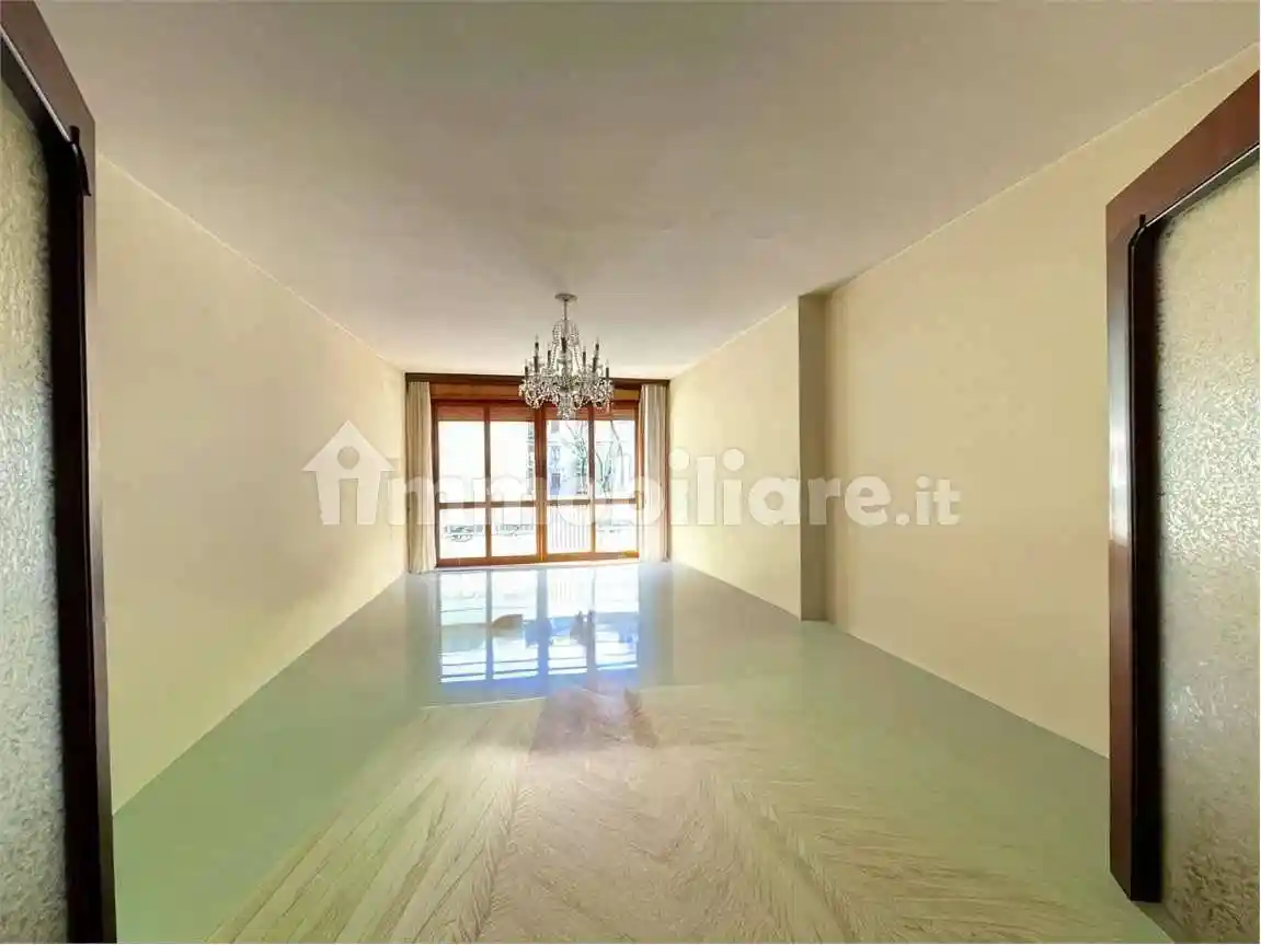 Appartamento in vendita a Modena