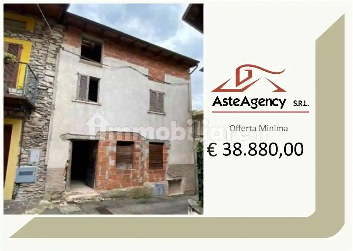 Appartamento in vendita a Besano