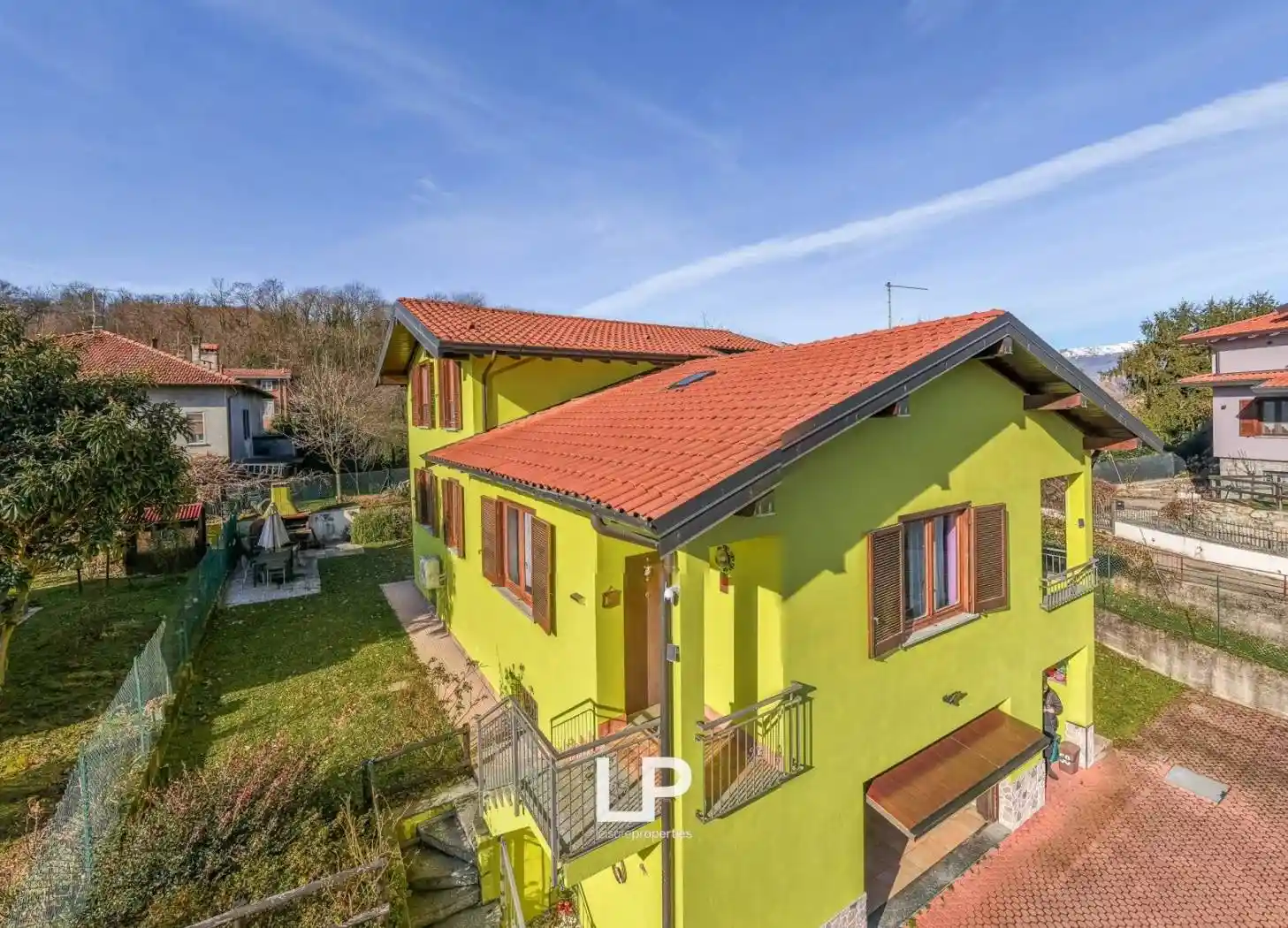 Villa in vendita a Leggiuno