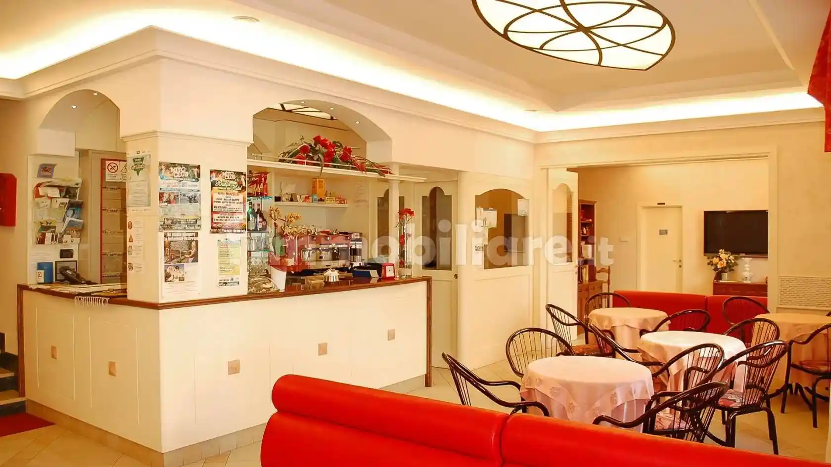 Palazzo - Edificio in vendita a Bellaria-Igea Marina