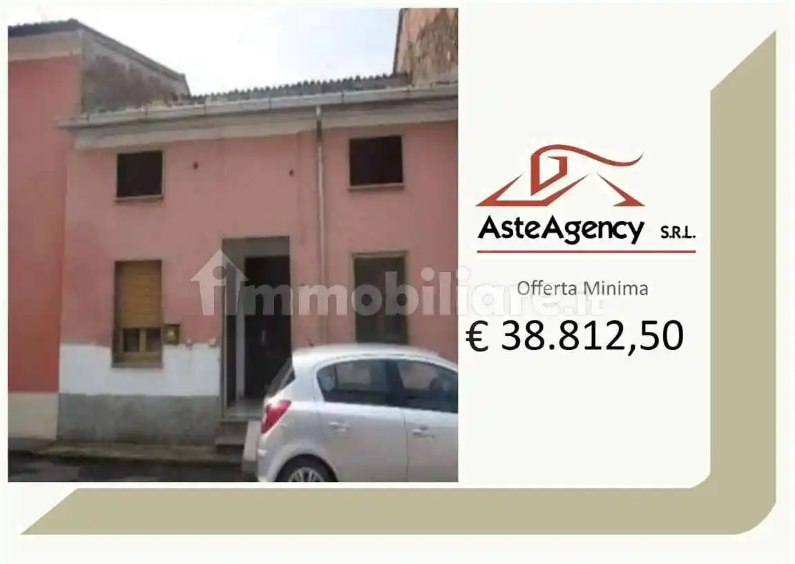 Casa indipendente in vendita a Rivarolo del Re ed Uniti