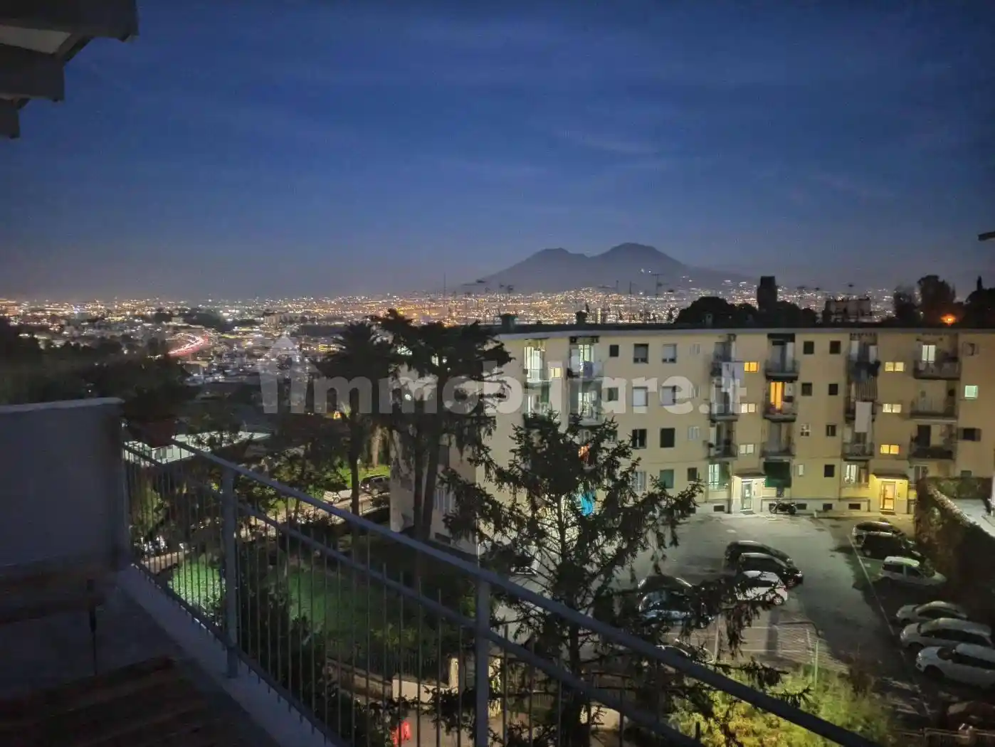 Appartamento in vendita a Napoli