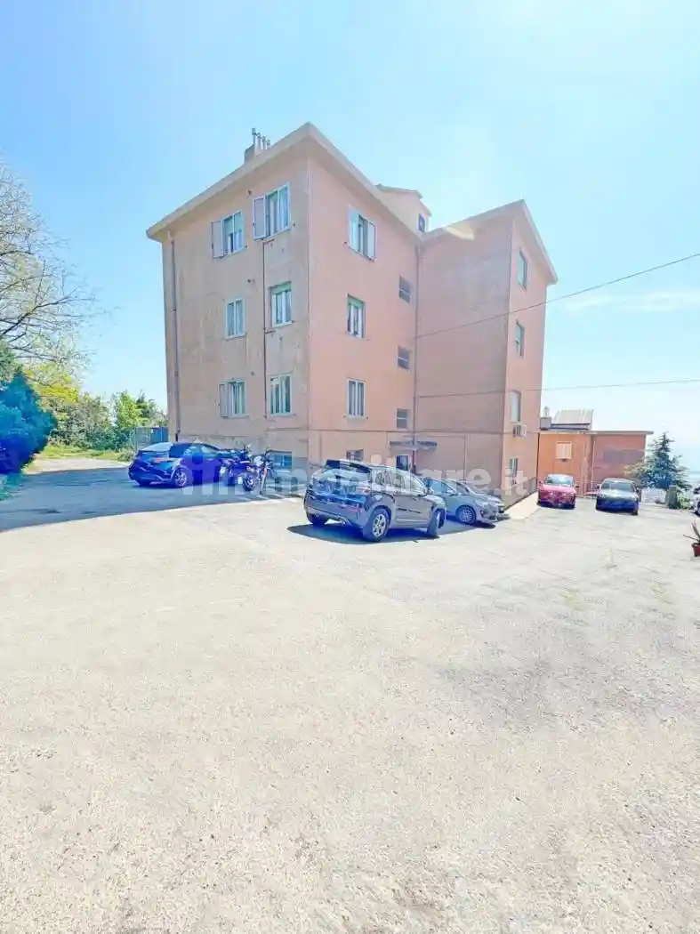 Appartamento in vendita a Genova