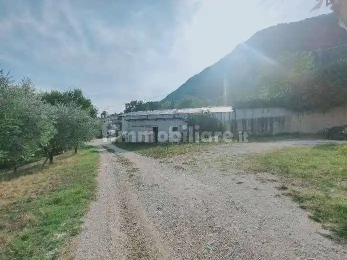 Appartamento in vendita a Oliveto Citra