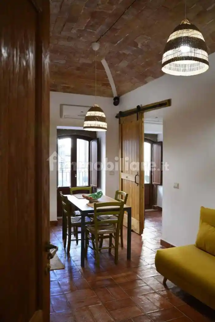 Appartamento in affitto a Santo Stefano di Camastra