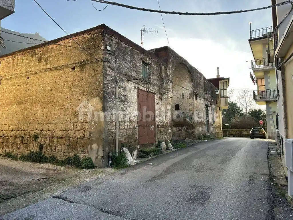 Casa indipendente in vendita a San Felice a Cancello