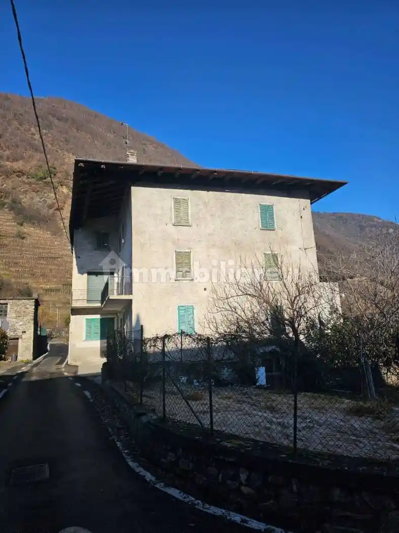 Casa indipendente in vendita a Villa di Tirano