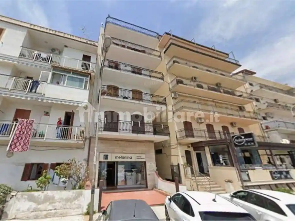 Appartamento in vendita a Giardini-Naxos