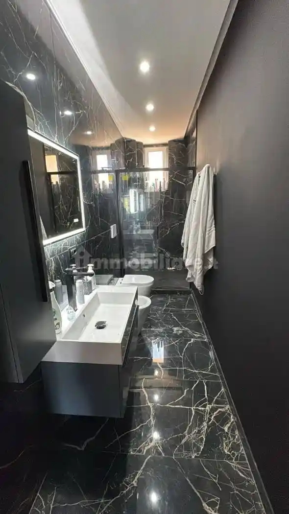 Appartamento in vendita a Trieste