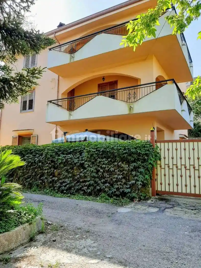 Villa in vendita a Sinopoli