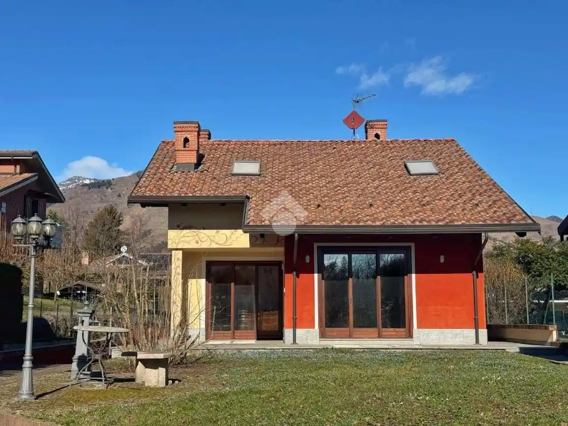 Villa in vendita a Val della Torre