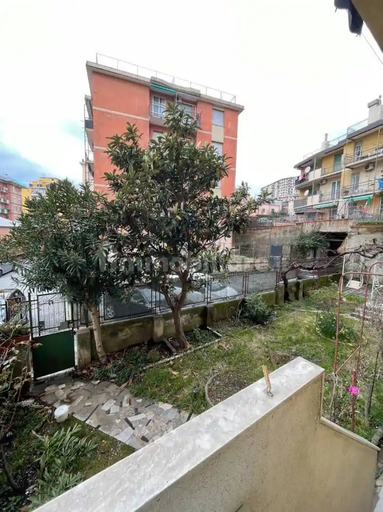 Appartamento in vendita a Genova