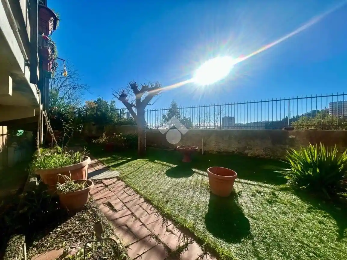 Appartamento in vendita a Genova