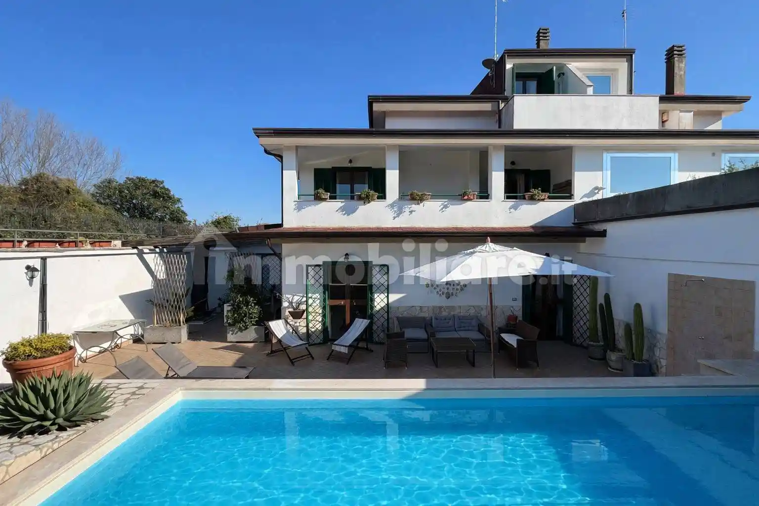 Villa in vendita a Giugliano in Campania