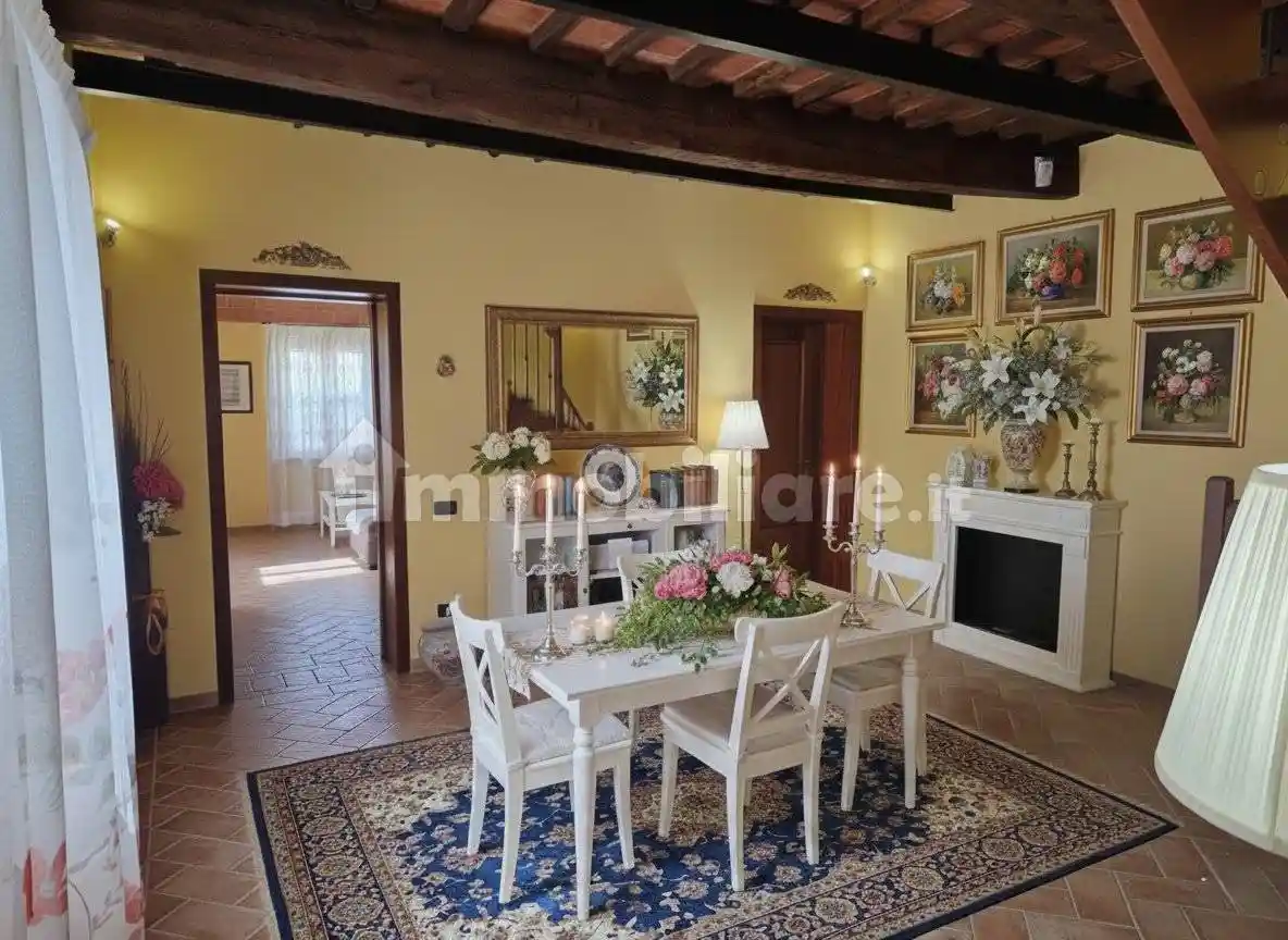 Appartamento in vendita a Peccioli