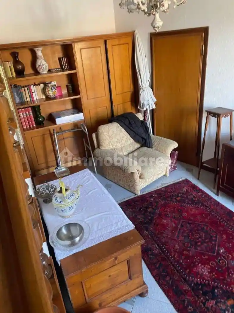 Appartamento in vendita a Capraia e Limite