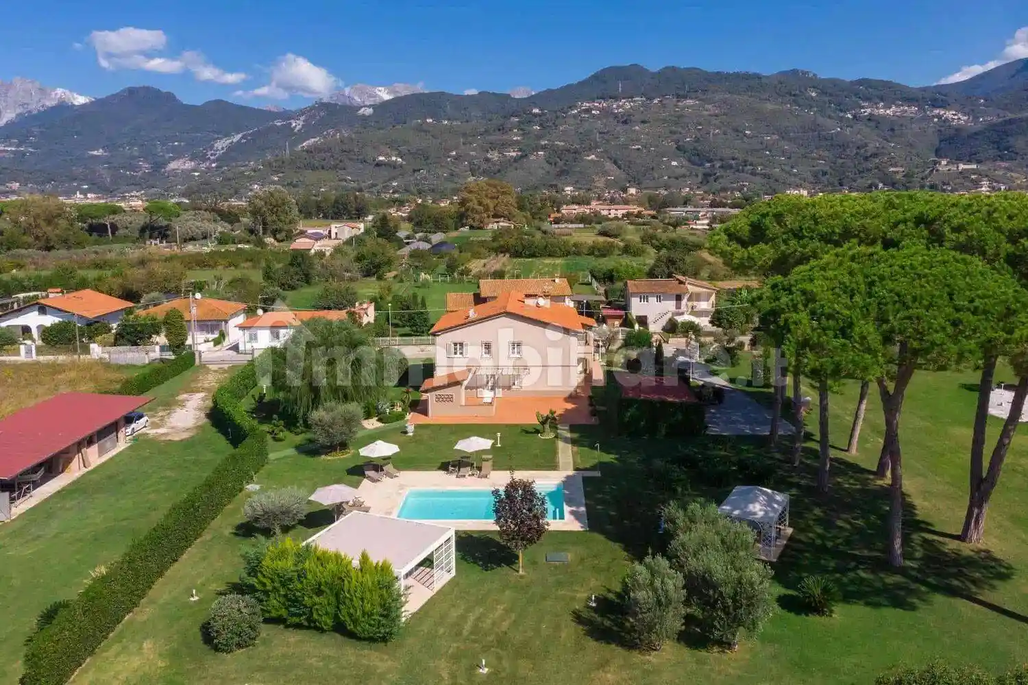 Villa in affitto a Pietrasanta