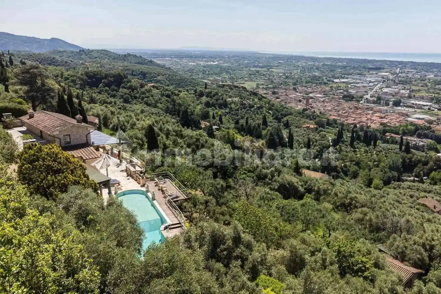 Villa in vendita a Pietrasanta