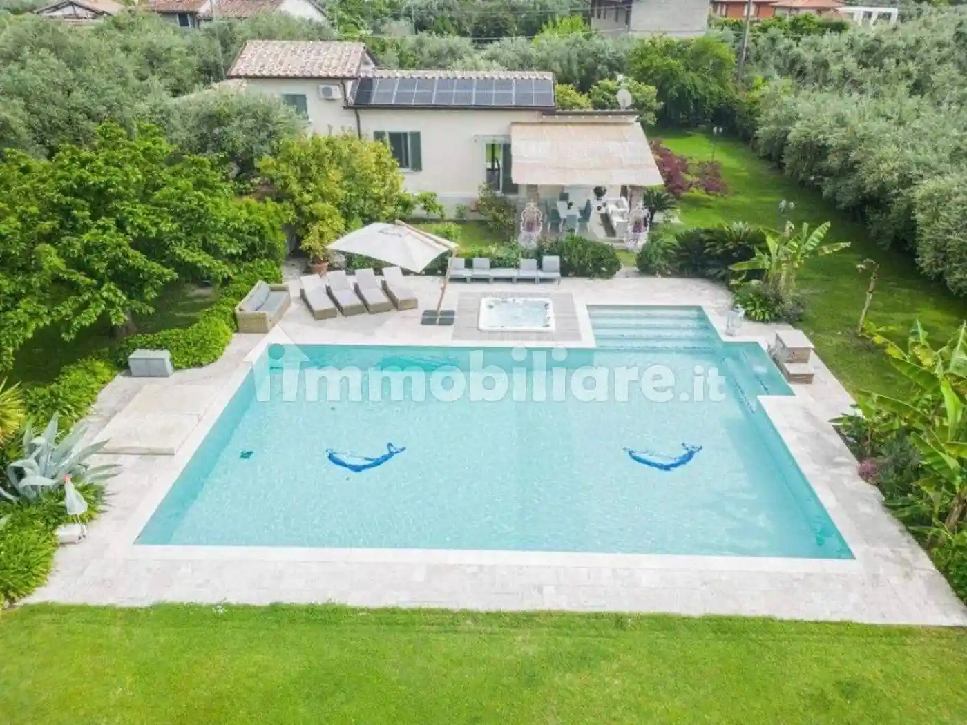 Villa in affitto a Pietrasanta