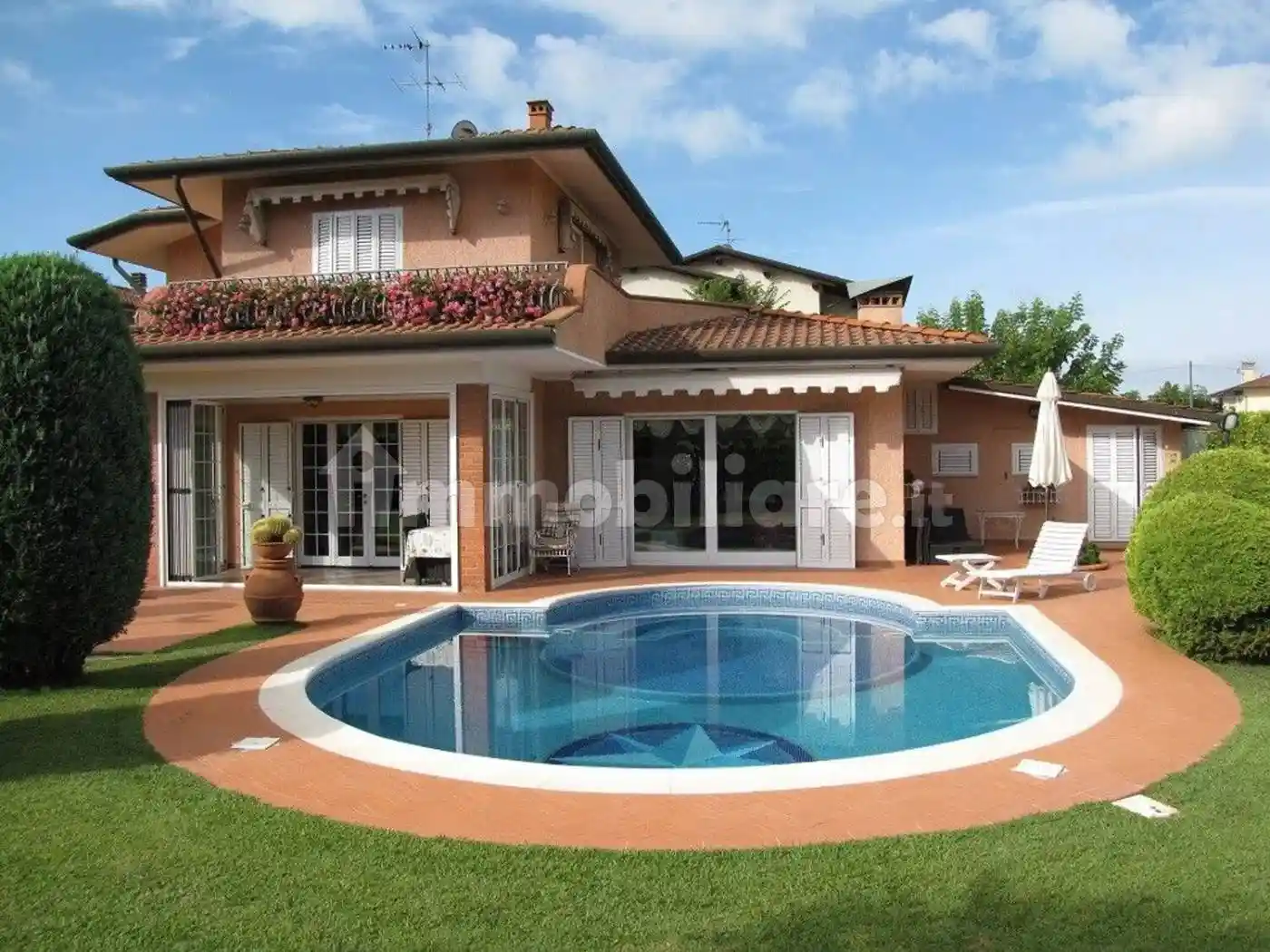 Villa in affitto a Pietrasanta