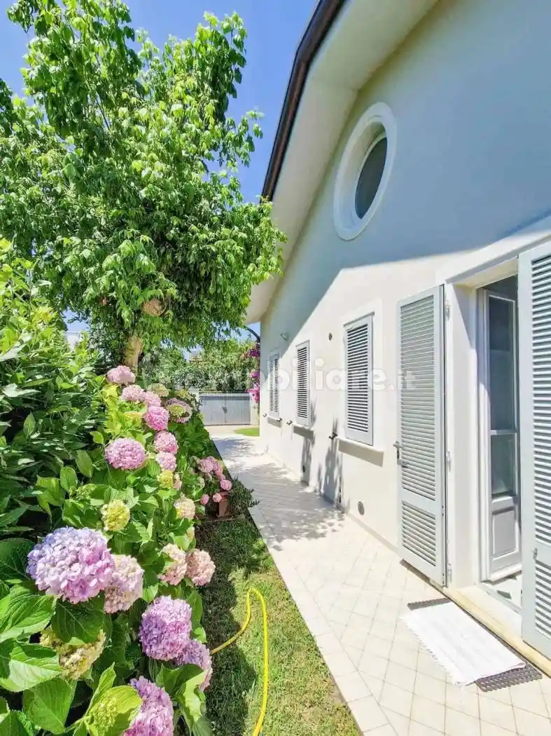 Villa in affitto a Forte dei Marmi