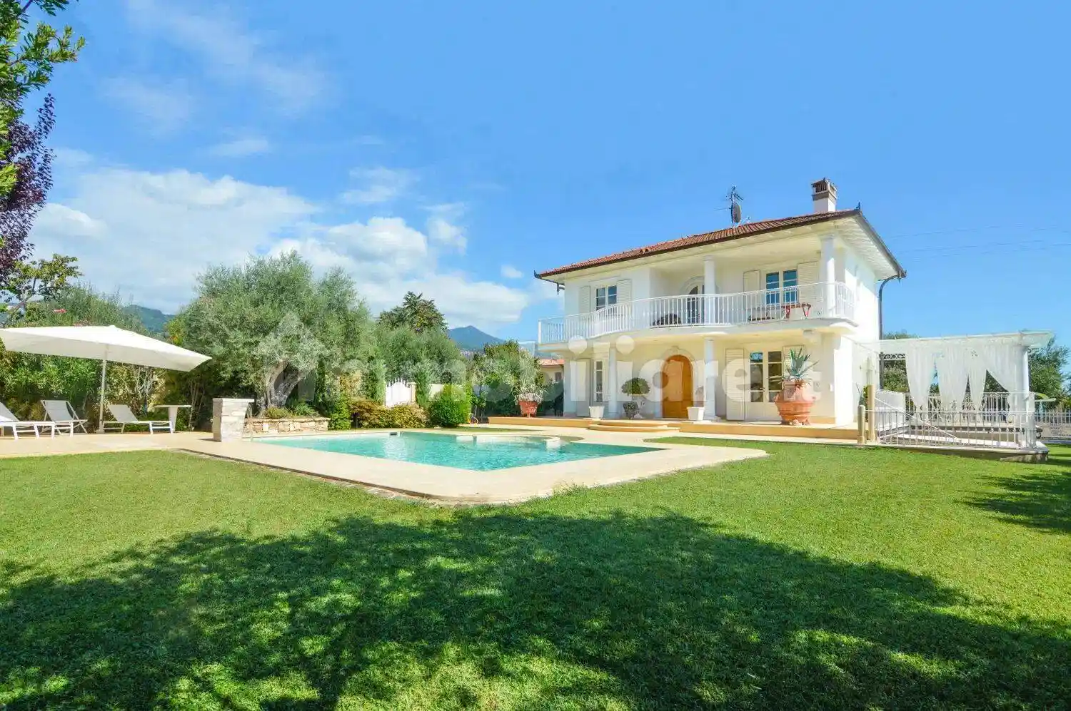 Villa in affitto a Pietrasanta