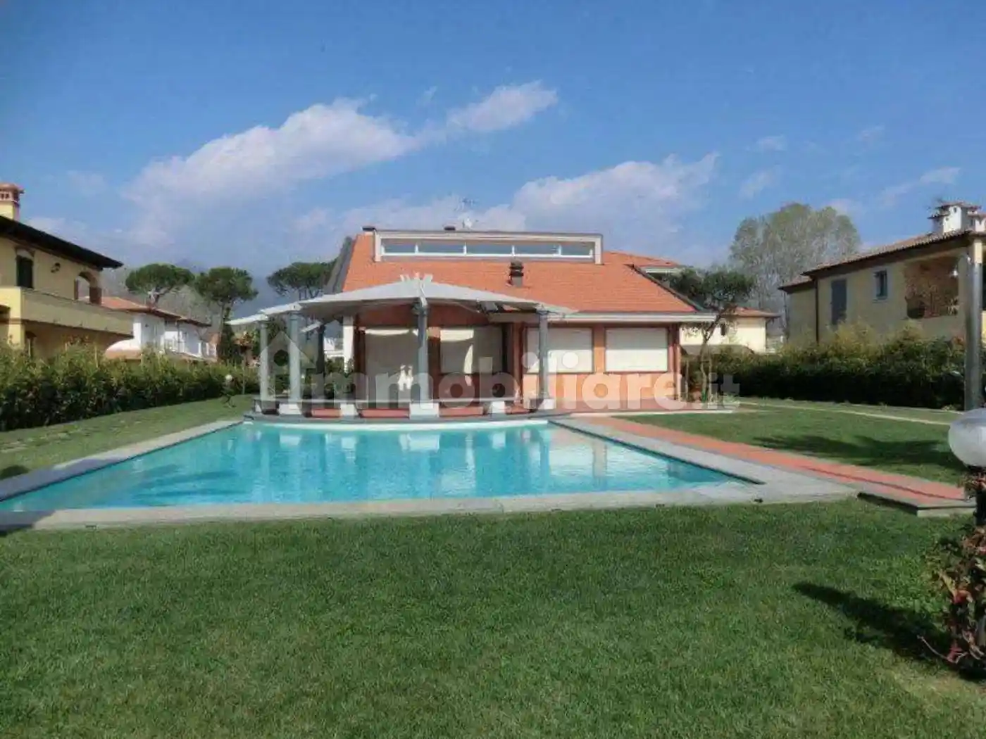 Villa in affitto a Forte dei Marmi