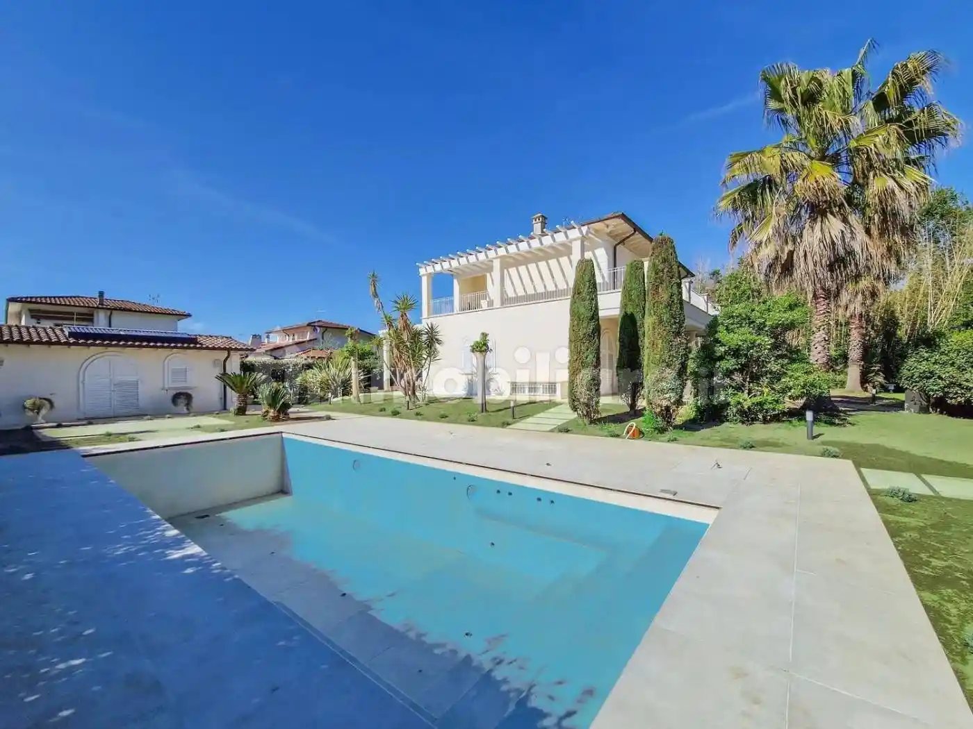 Villa in affitto a Pietrasanta