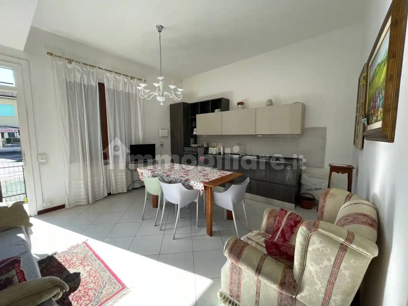 Appartamento in vendita a Capraia e Limite