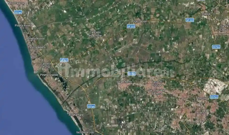 Casa indipendente in vendita a Castel Volturno