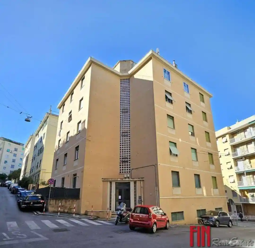 Appartamento in vendita a Genova