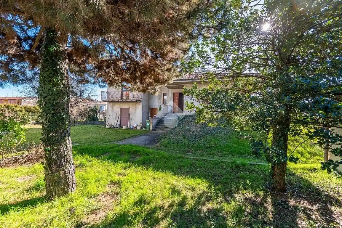 Villa in vendita a Rescaldina