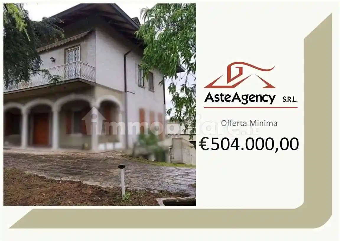 Appartamento in vendita a Dello