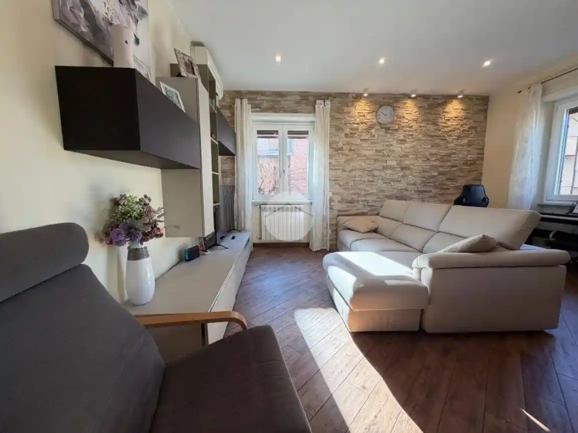 Appartamento in vendita a Fara in Sabina