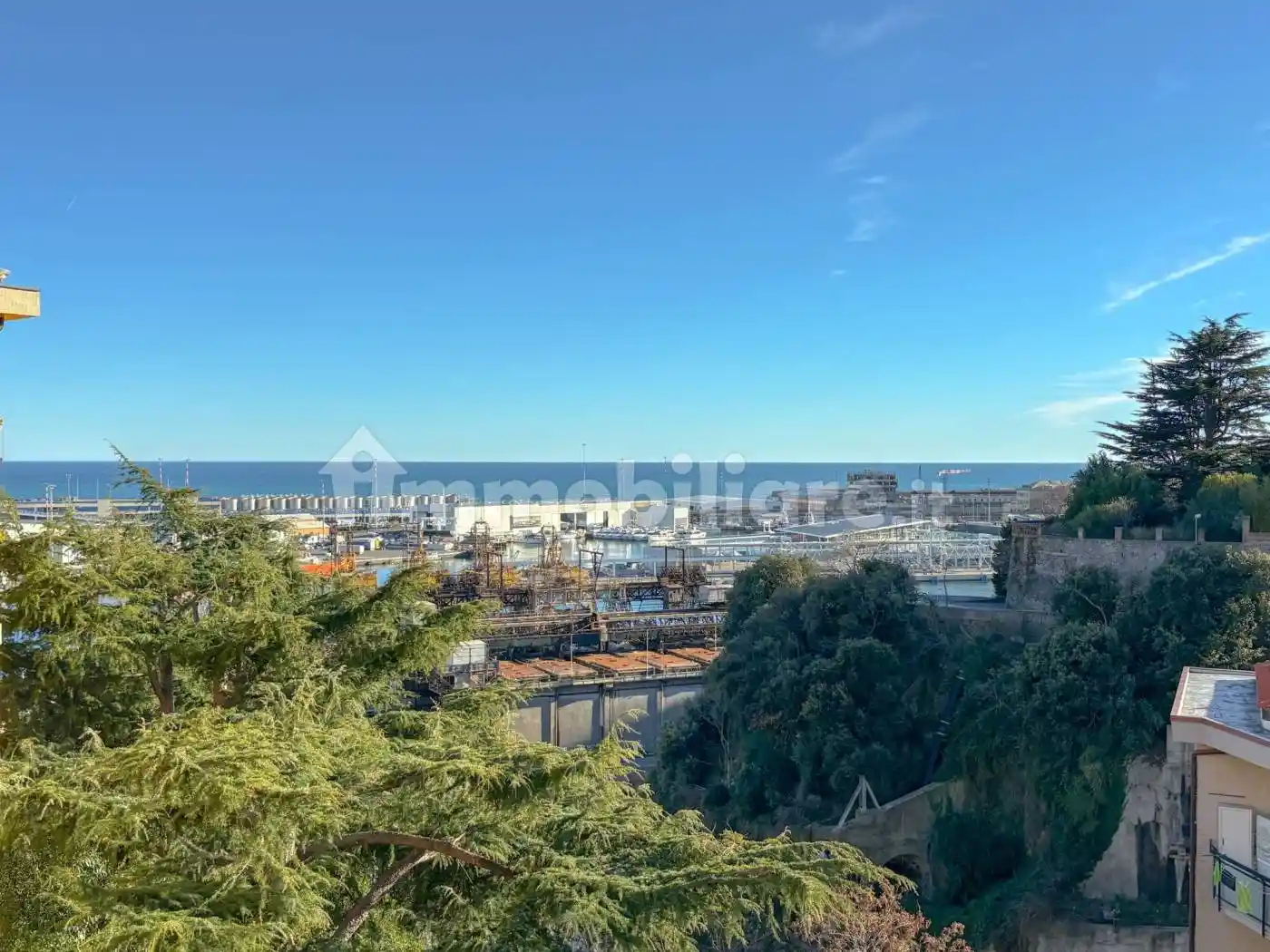 Appartamento in vendita a Savona