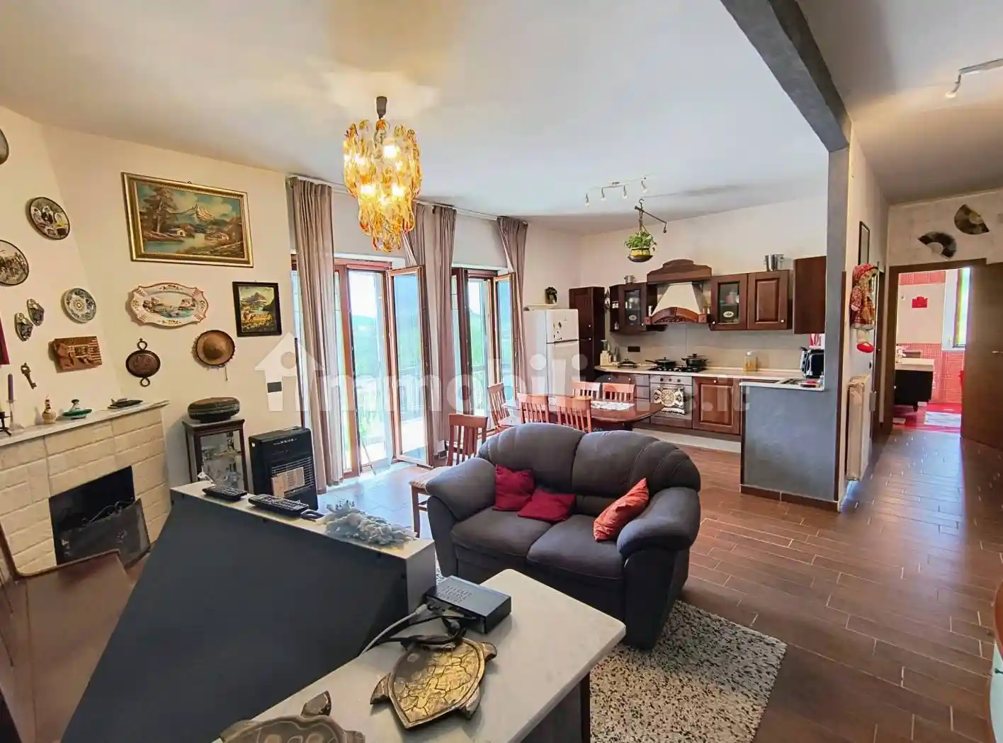 Casa indipendente in vendita a Giffoni Sei Casali