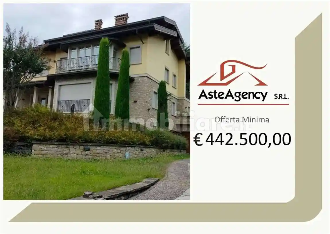 Villa in vendita a Casazza