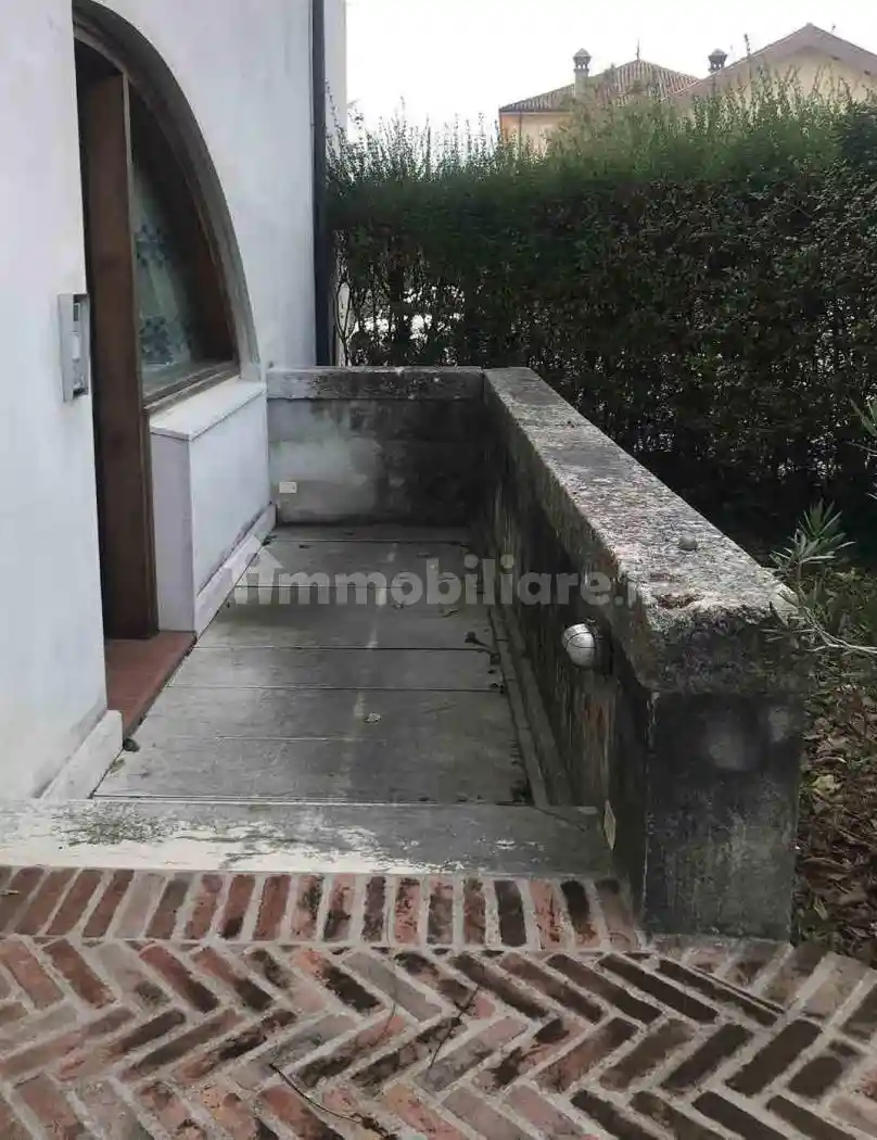 Appartamento in vendita a Concamarise