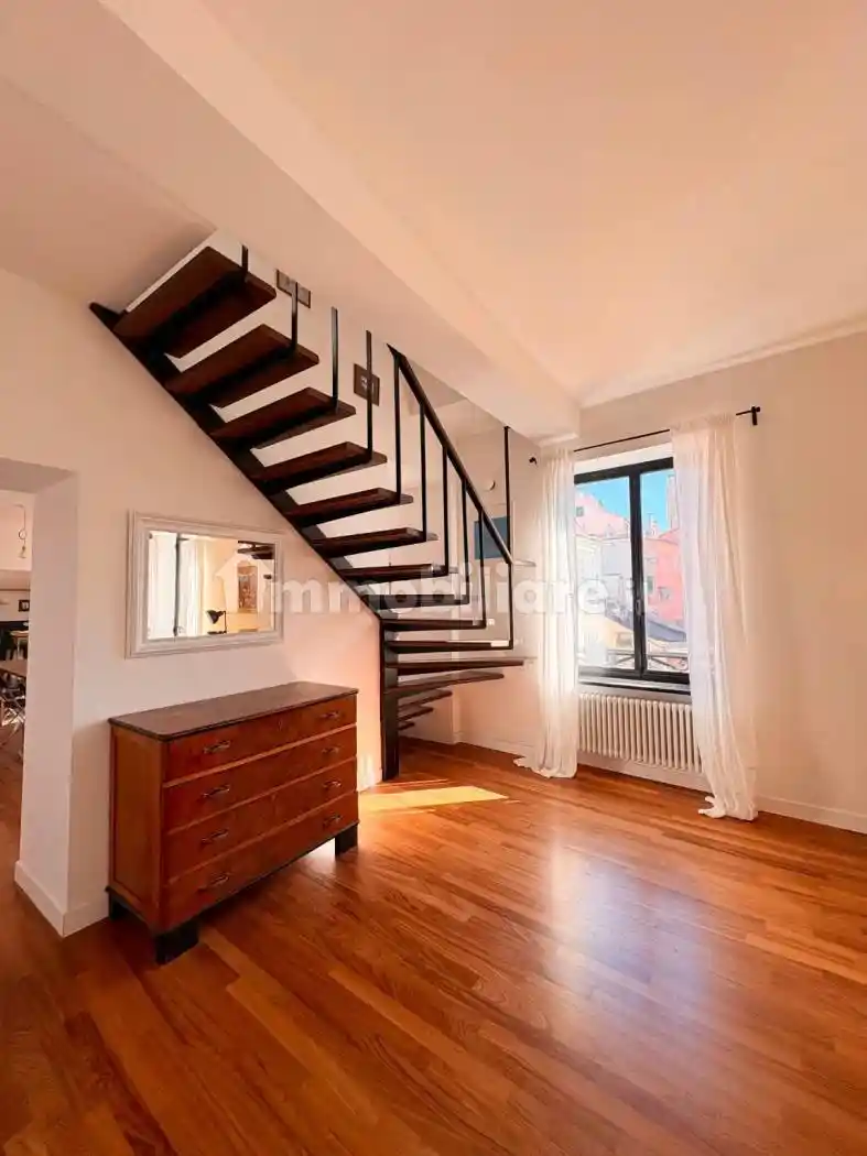 Appartamento in affitto a Genova