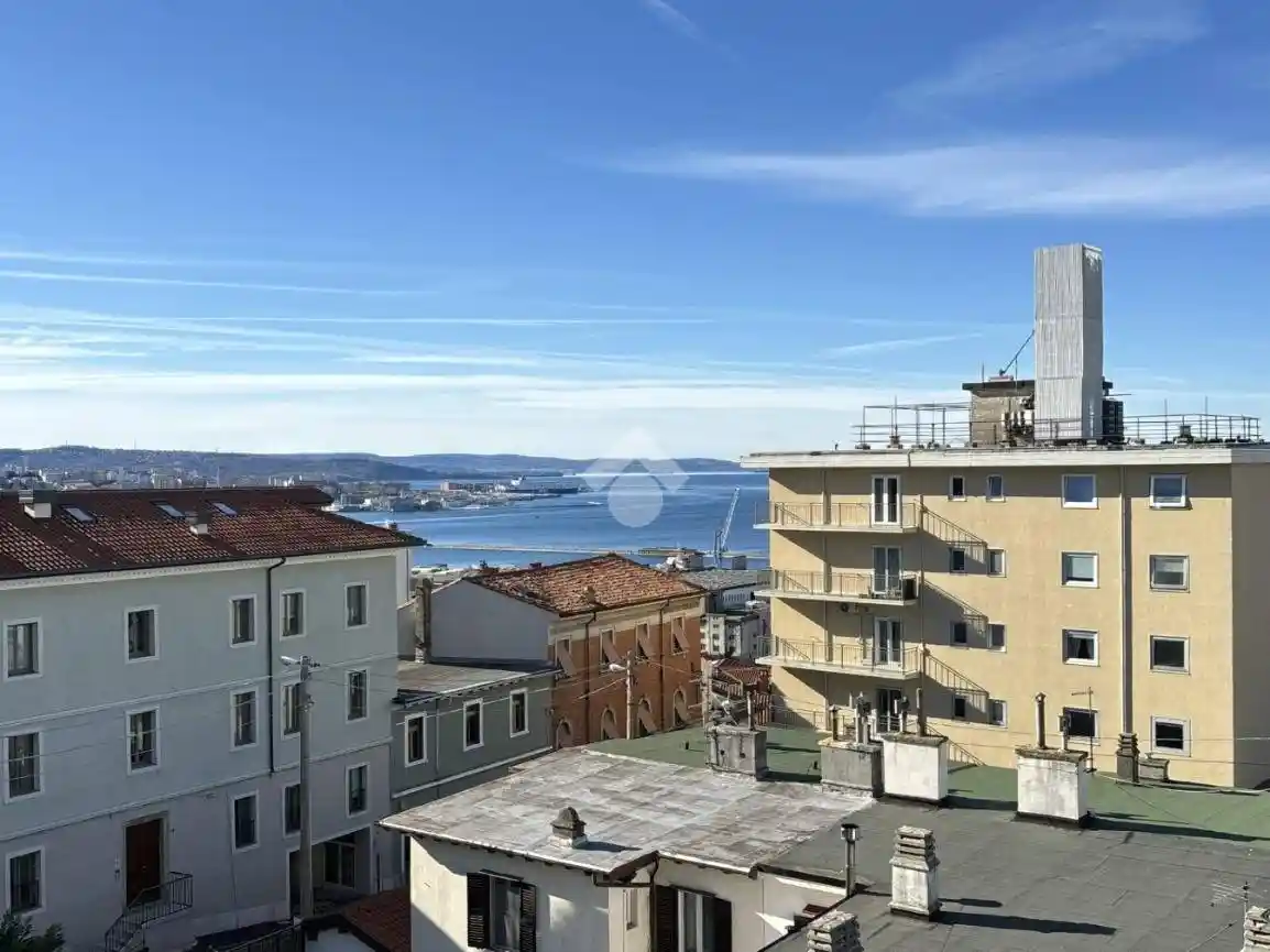 Appartamento in vendita a Trieste