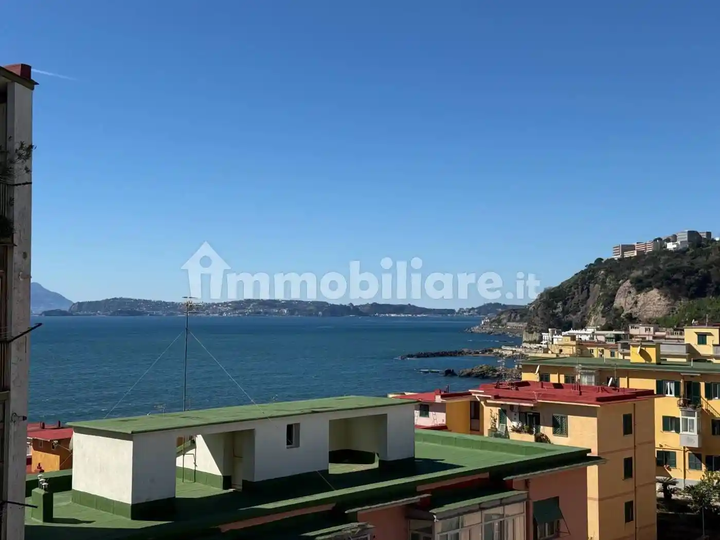 Appartamento in vendita a Napoli