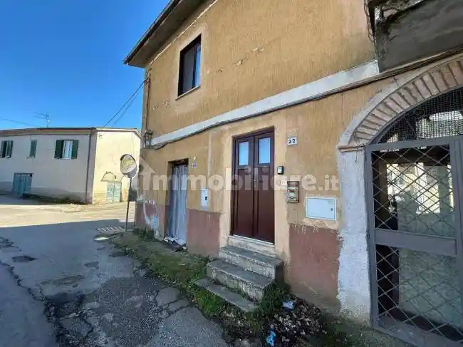 Appartamento in vendita a Vasanello