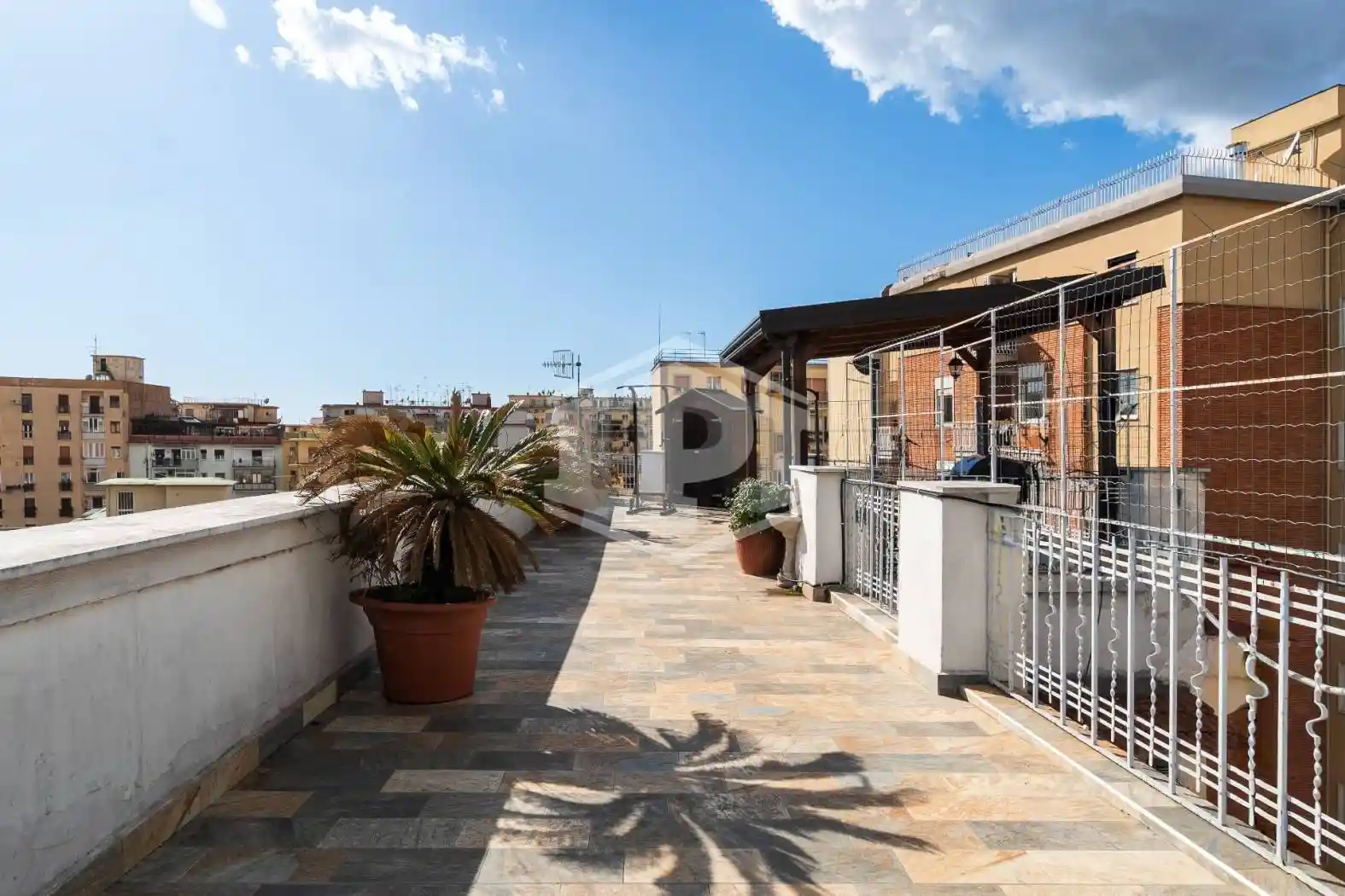 Appartamento in vendita a Napoli